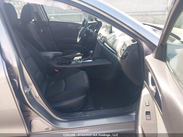 3MZBM1V74FM163858 Mazda pe