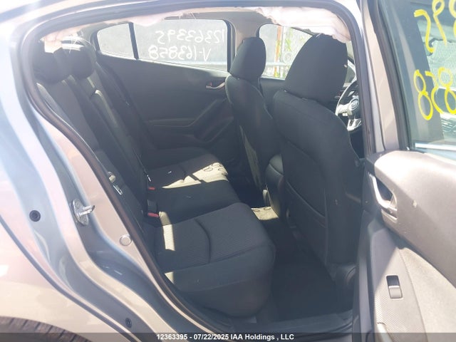 3MZBM1V74FM163858 Mazda pe