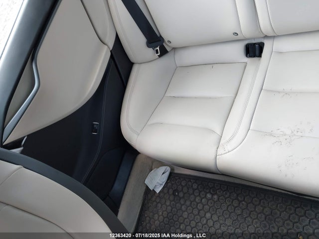 5YJSA1E29KF334229 Tesla 2019