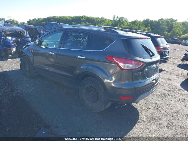 1FMCU0GX5FUA00349 Ford Escape