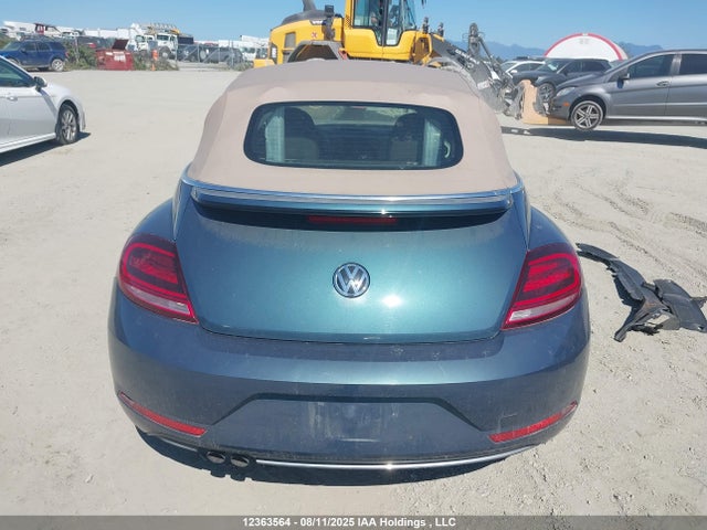 3VW5DAAT4JM502739 Volkswagen Beetle
