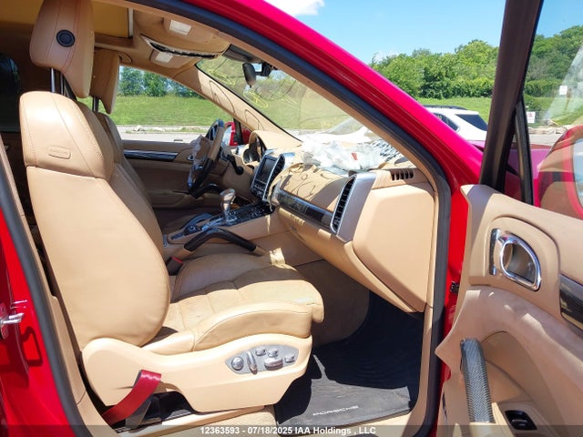 Porsche 2017 2017 WP1AA2A29HKA84413 Image 5