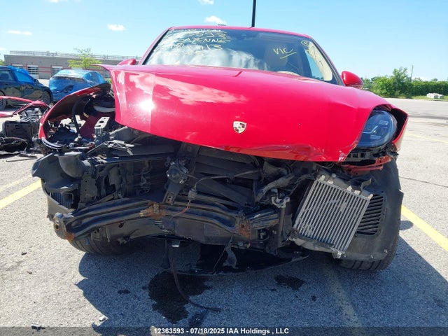 Porsche 2017 2017 WP1AA2A29HKA84413 Image 6