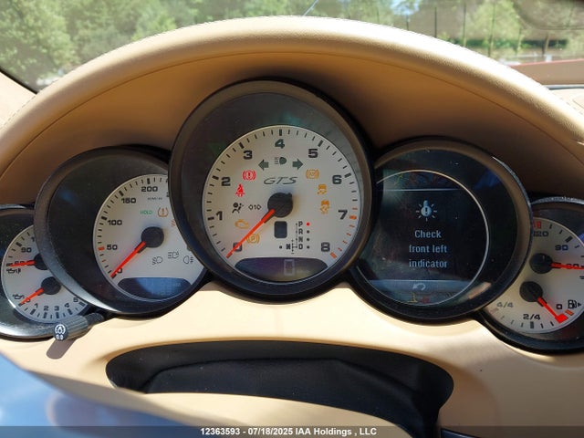 Porsche 2017 2017 WP1AA2A29HKA84413 Image 7