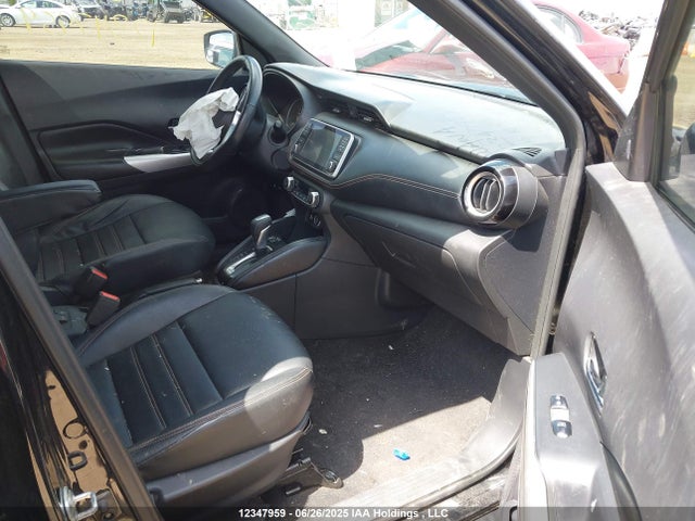 3N1CP5CU8KL555842 Nissan 2019