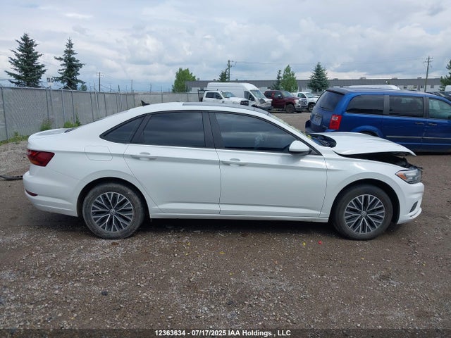 3VWE57BU7KM217896 Volkswagen 1.8 tsi