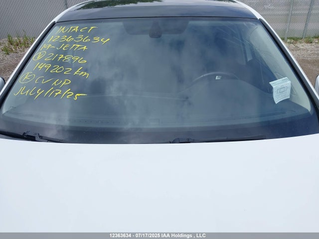 3VWE57BU7KM217896 Volkswagen 1.8 tsi