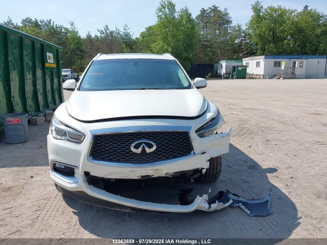 5N1AL0MM7GC531709 Infiniti 2016