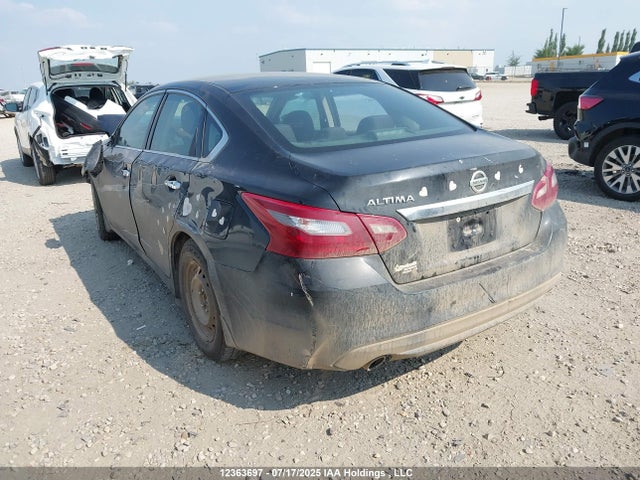 1N4AL3AP9JC204195 Nissan 2018