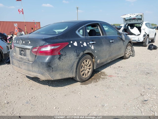 1N4AL3AP9JC204195 Nissan 2018