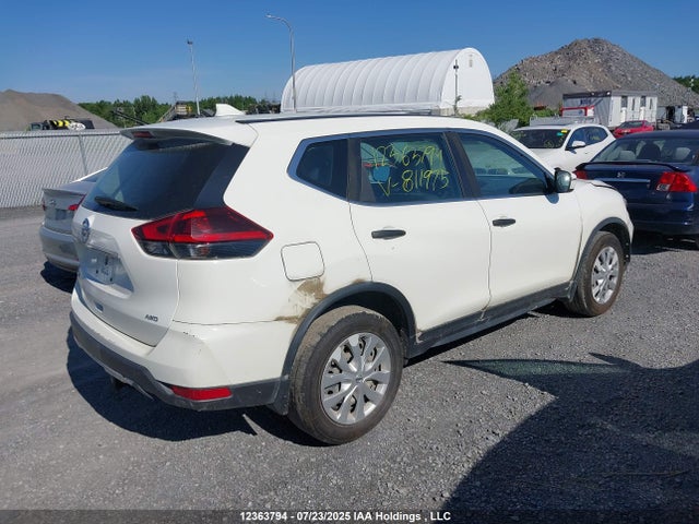 5N1AT2MVXJC811975 Nissan Rogue