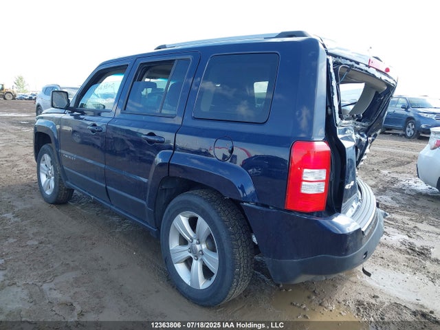1C4NJRAB9GD672231 Jeep 2016