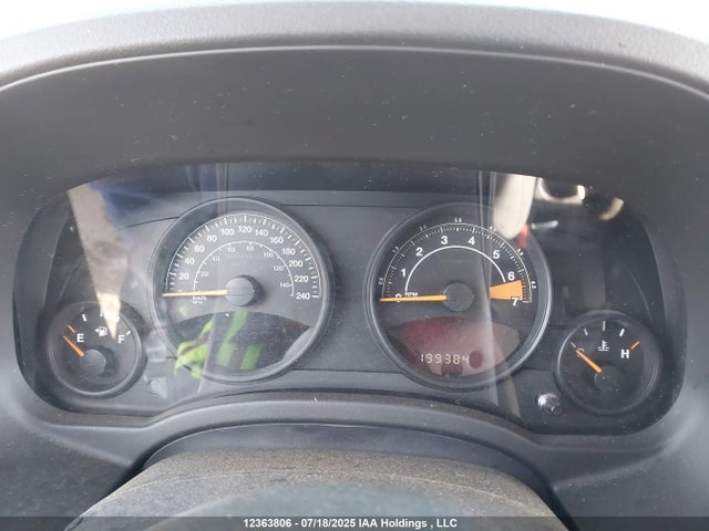1C4NJRAB9GD672231 Jeep 2016