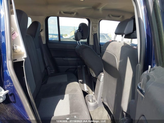 1C4NJRAB9GD672231 Jeep 2016