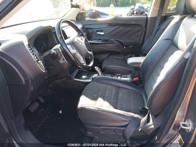 JA4J24A5XJZ620846 Mitsubishi s61 - y61