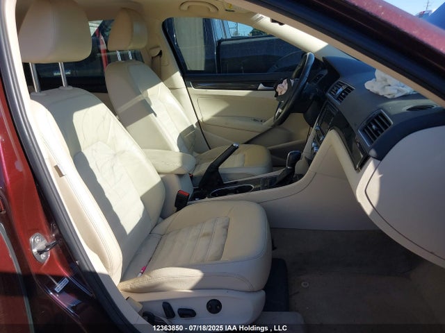 1VWCN7A36EC094839 Volkswagen Passat