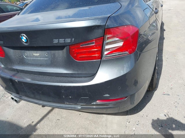 WBA3B3C5XEJ978360 BMW 328I