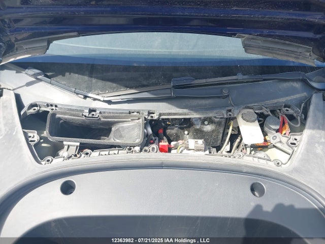 5YJ3E1EA6NF353261 Tesla MODEL 3