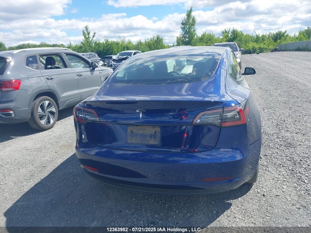 5YJ3E1EA6NF353261 Tesla MODEL 3