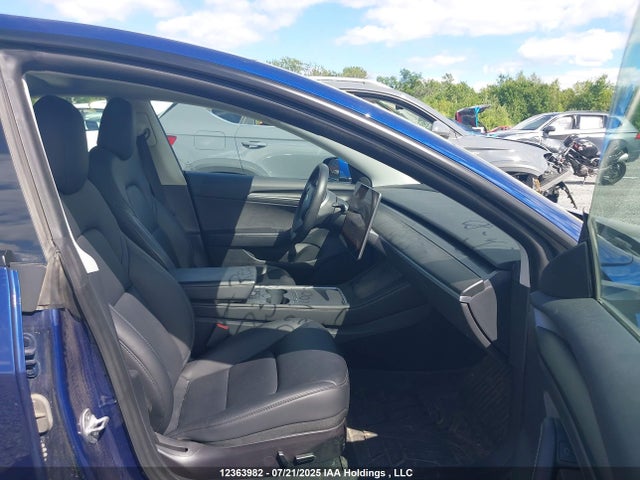 5YJ3E1EA6NF353261 Tesla MODEL 3