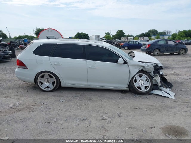 3VWPX7AJXEM625887 Volkswagen JETTA SPORTWAGEN