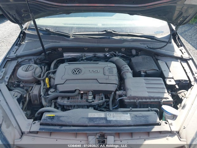 3VW217AU1FM009020 Volkswagen Golf