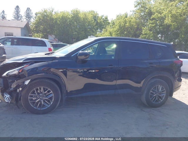 JN8BT3ABXSW154415 Nissan Rogue