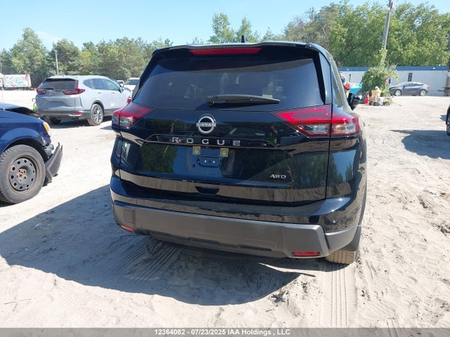 JN8BT3ABXSW154415 Nissan Rogue