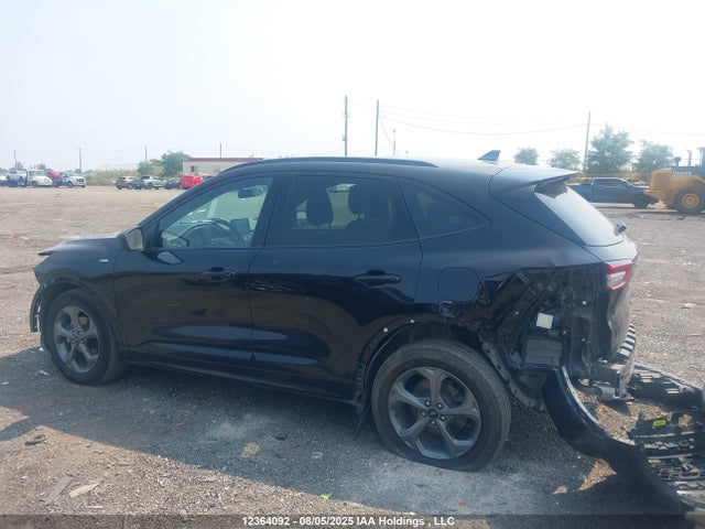 1FMCU9MZ2PUA57698 Ford dura d4 ivct atk