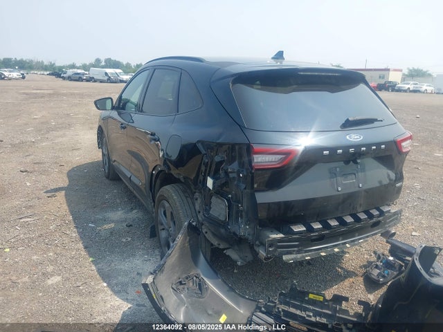 1FMCU9MZ2PUA57698 Ford dura d4 ivct atk