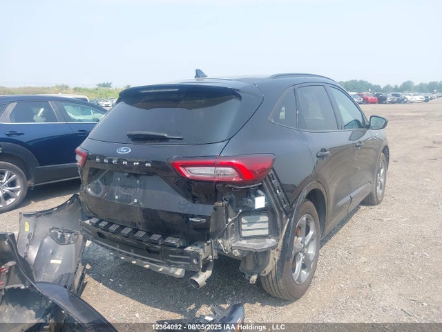 1FMCU9MZ2PUA57698 Ford dura d4 ivct atk