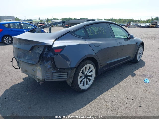 5YJ3E1EA8NF374452 Tesla MODEL 3
