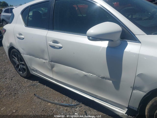 Продажа на аукционе авто 2012 Lexus Ct 200, vin: JTHKD5BH0C2083353, номер лота: 12364153