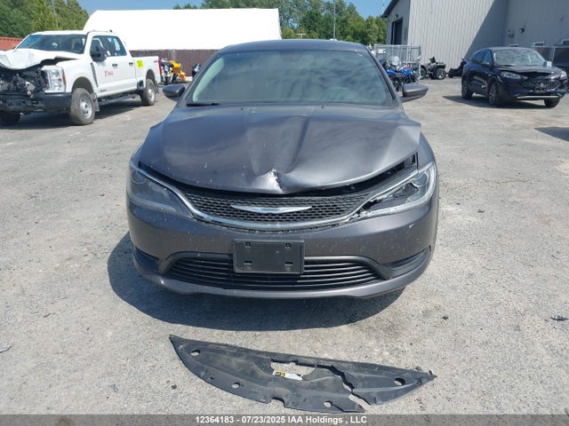 Chrysler 200 2015 1C3CCCFBXFN625715 Image 13
