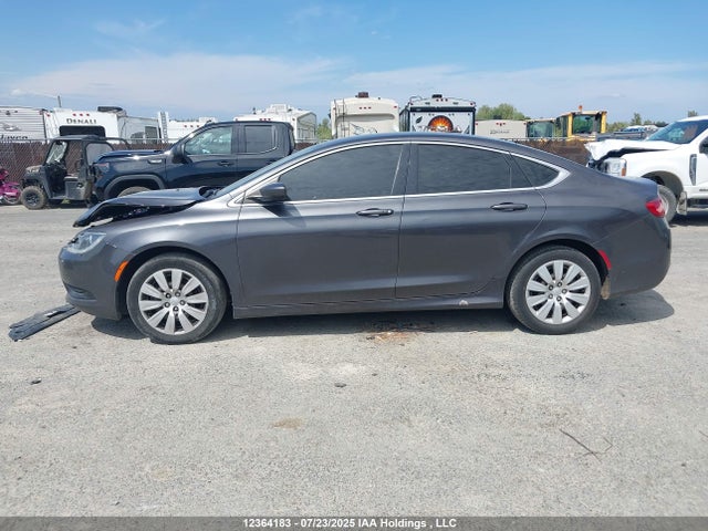 Chrysler 200 2015 1C3CCCFBXFN625715 Image 15