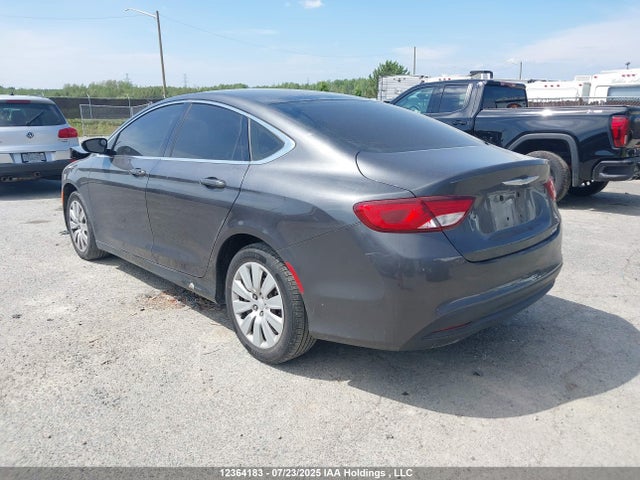 Chrysler 200 2015 1C3CCCFBXFN625715 Image 3
