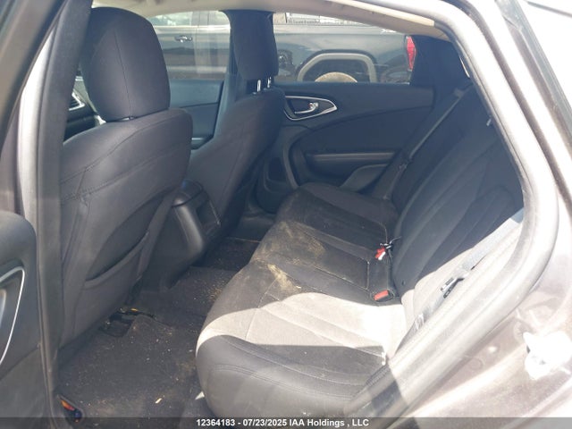 Chrysler 200 2015 1C3CCCFBXFN625715 Image 8