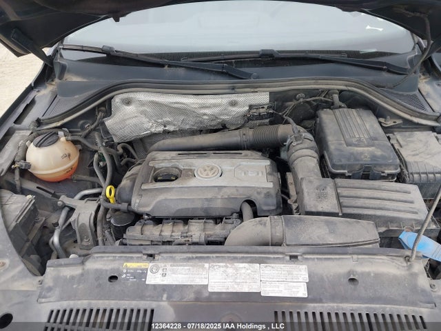 WVGJV3AX9EW593697 Volkswagen 2014