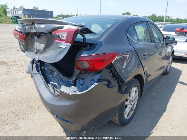 JM1BM1V77E1162833 Mazda pe
