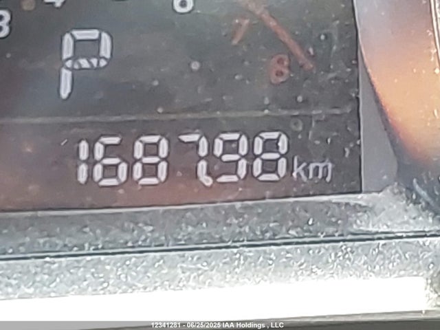 JM1BM1V77E1162833 Mazda pe