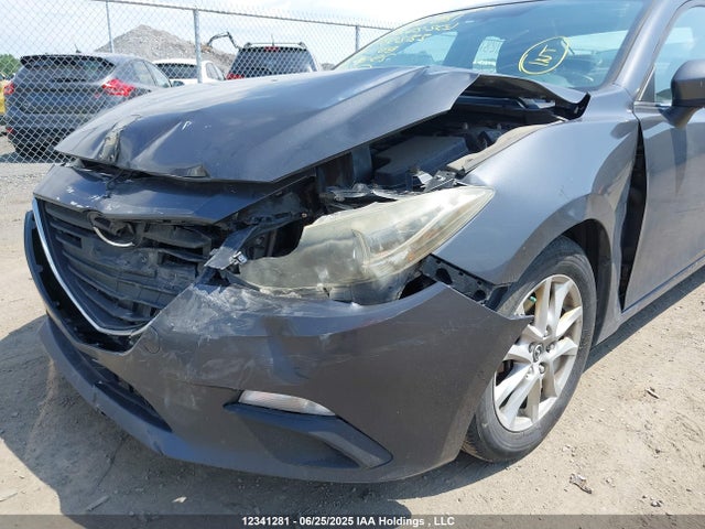 JM1BM1V77E1162833 Mazda pe