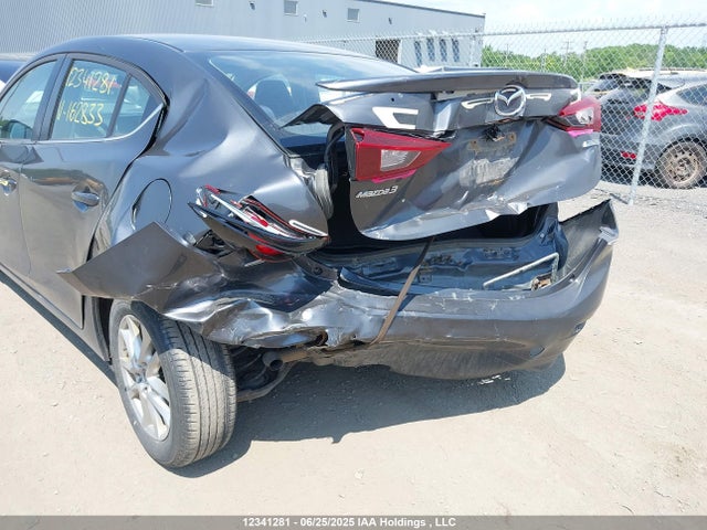 JM1BM1V77E1162833 Mazda pe