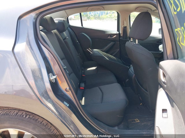 JM1BM1V77E1162833 Mazda pe