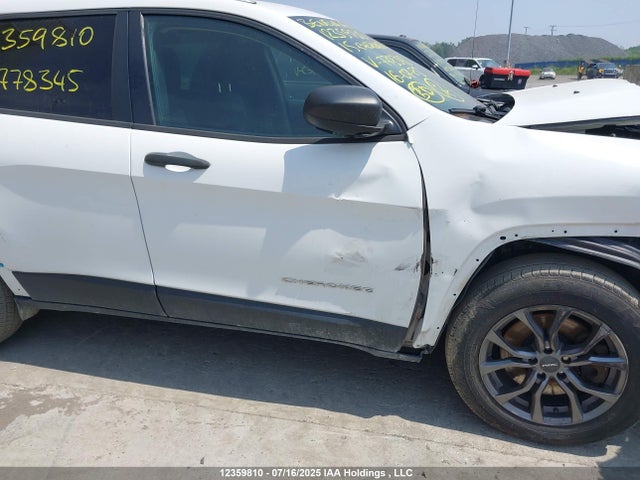 1C4PJMAS8FW778345 Jeep 2015