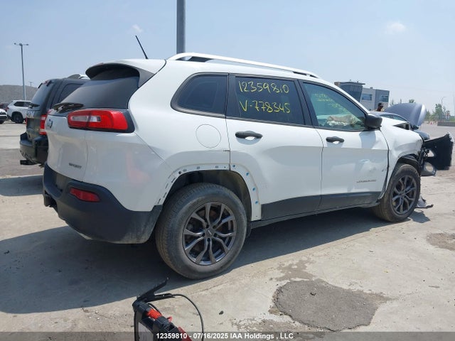 1C4PJMAS8FW778345 Jeep 2015