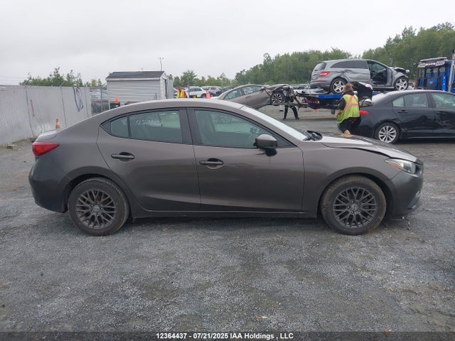 3MZBM1U79FM236238 Mazda pe
