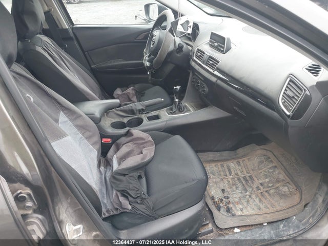 3MZBM1U79FM236238 Mazda pe