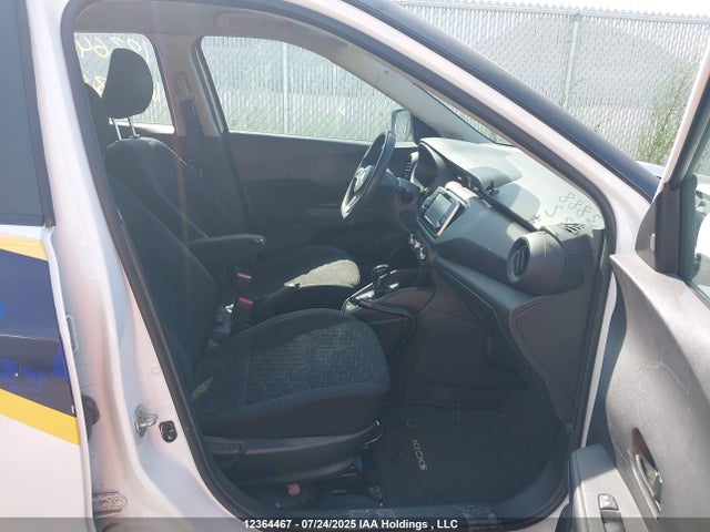 3N1CP5BV7NL473888 Nissan 2022