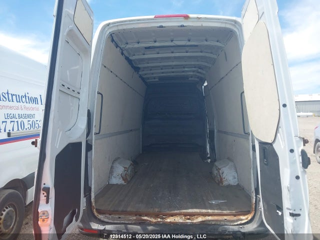 WD3BF1CD7KP129689 Mercedes-Benz om 642 with brake assist