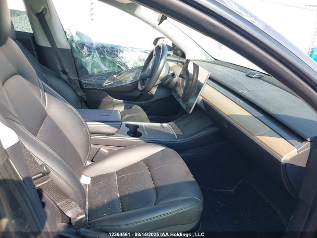 5YJ3E1EA2MF030601 Tesla MODEL 3